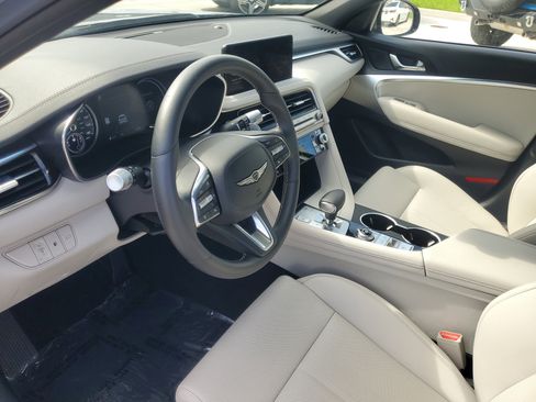 Used 2025 Genesis G70 2.5T image 21