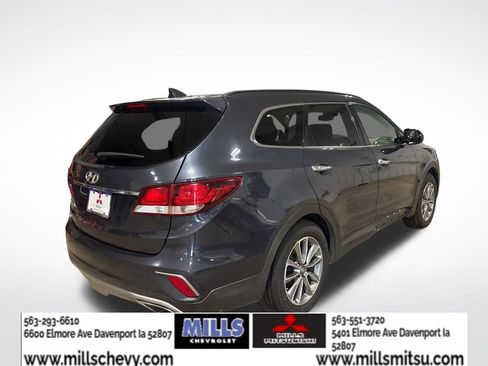 Used 2019 Hyundai Santa Fe XL SE image 5
