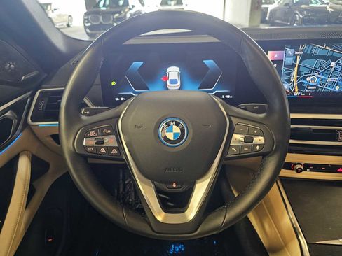 Used 2023 BMW i4 eDrive35 RWD image 11