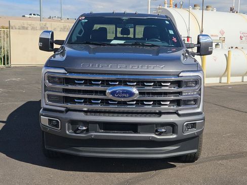 Used 2024 Ford F250 Platinum image 2