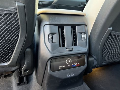 Used 2025 BMW X3 xDrive30i image 38