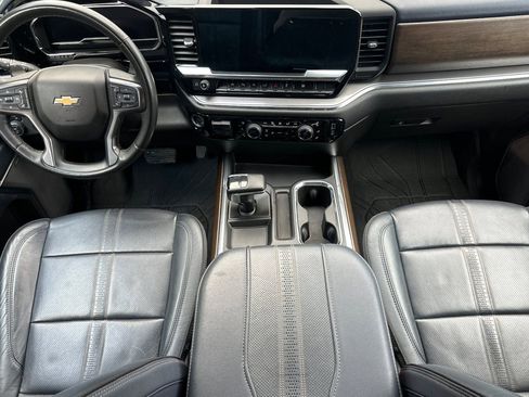 Used 2023 Chevrolet Silverado 1500 High Country w/ Technology Package image 14