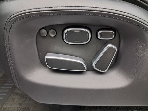 Used 2015 Land Rover Range Rover Long Wheelbase Autobiography image 11