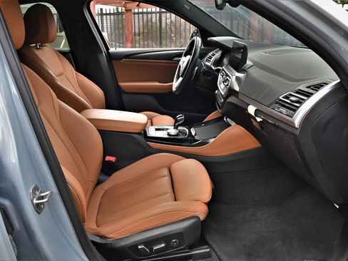 Used 2024 BMW X4 xDrive30i w/ M Sport Package AWD/4WD image 10