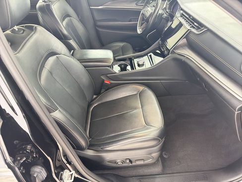 Used 2021 Jeep Grand Cherokee L Limited RWD image 28