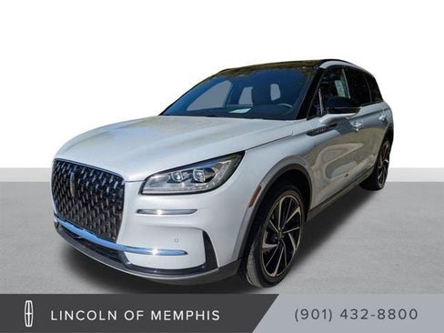 New 2026 Lincoln Corsair Reserve image 8