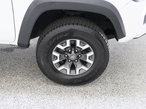 Certified 2023 Toyota Tacoma TRD Off-Road RWD image 5