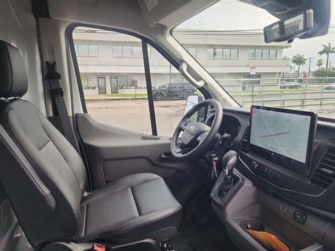 New 2025 Ford Transit 350 148 High Roof AWD image 27
