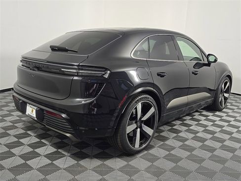 Used 2025 Porsche Macan Turbo Electric image 7