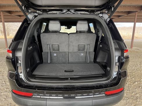 New 2025 Jeep Grand Cherokee L Limited w/ Black Appearance Package image 33