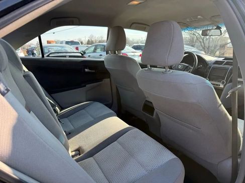 Used 2012 Toyota Camry LE FWD image 6