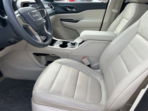 Used 2023 GMC Acadia Denali w/ Denali Ultimate Package image 11