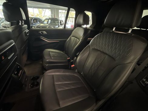 Used 2019 BMW X7 xDrive40i w/ Premium Package AWD/4WD image 26