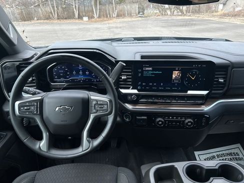 Used 2023 Chevrolet Silverado 1500 RST image 18
