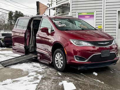 Used 2018 Chrysler Pacifica Touring-L