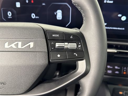 New 2026 Kia Sportage SX image 24