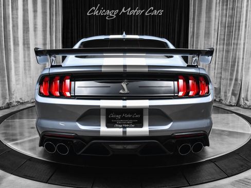 Used 2022 Ford Mustang Shelby GT500 w/ Carbon Fiber Track Pack image 4