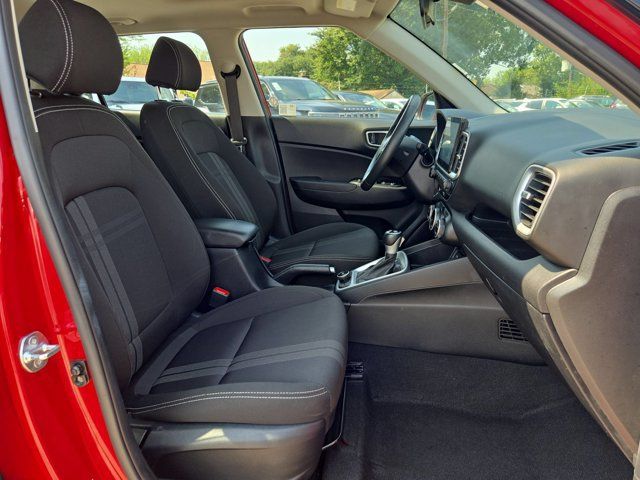 Used 2025 Hyundai Venue SEL FWD image 29