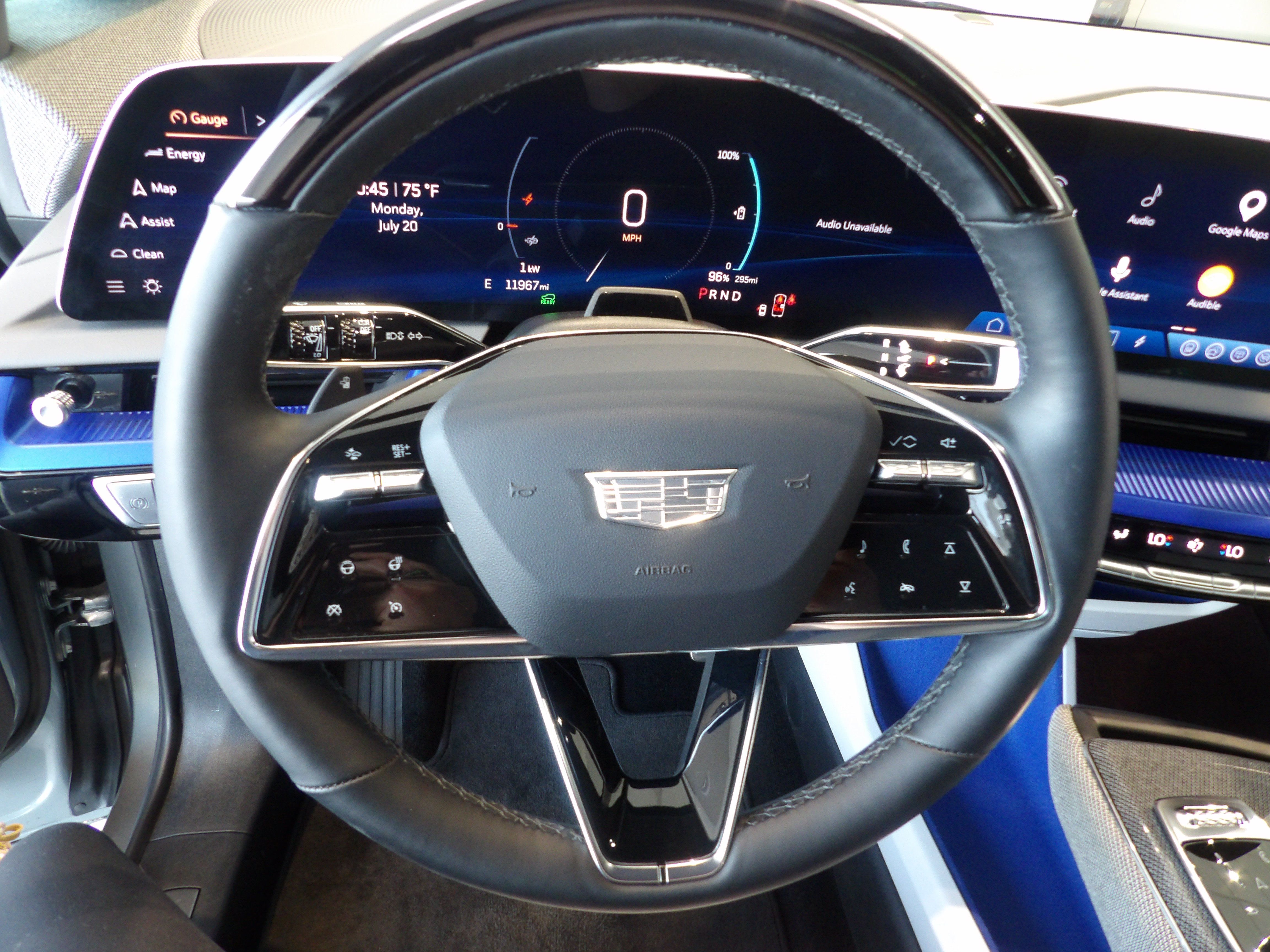 Used 2025 Cadillac Optiq Sport 1 AWD/4WD image 11