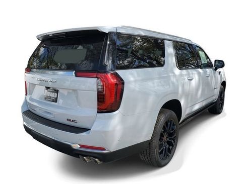 New 2026 GMC Yukon XL Denali w/ Sun & Power Step Package AWD/4WD image 5