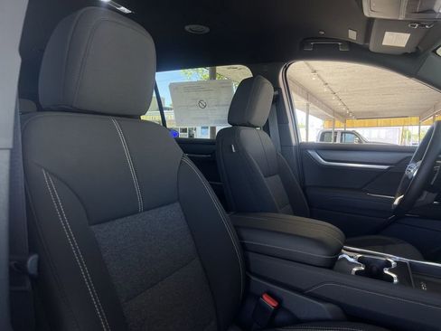 New 2026 GMC Acadia Elevation w/ Black Edition FWD image 28