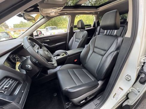 Used 2023 Nissan Rogue SV w/ SV Premium Package AWD/4WD image 28