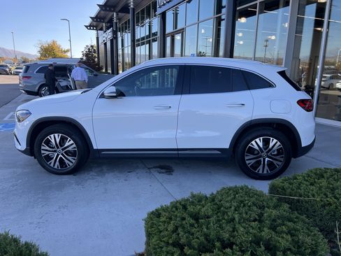 Certified 2025 Mercedes-Benz GLA 250 4MATIC image 8