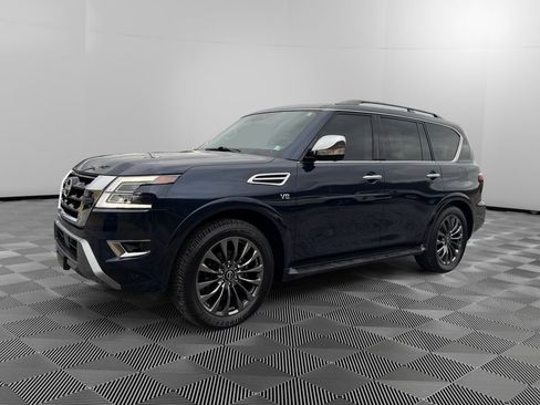 Used 2022 Nissan Armada Platinum w/ Captain's Chairs Package image 3