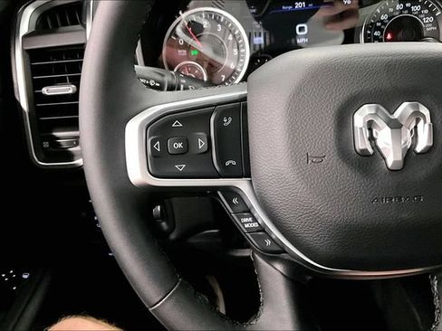 Used 2025 RAM 1500 Big Horn AWD/4WD image 27