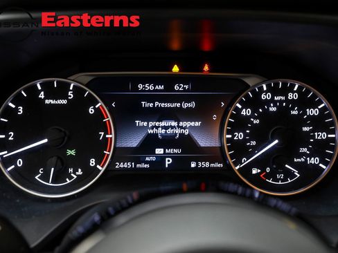 Used 2022 Nissan Rogue SV image 25