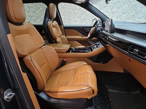 Used 2021 Lincoln Aviator Black Label w/ Dynamic Handling Package image 15