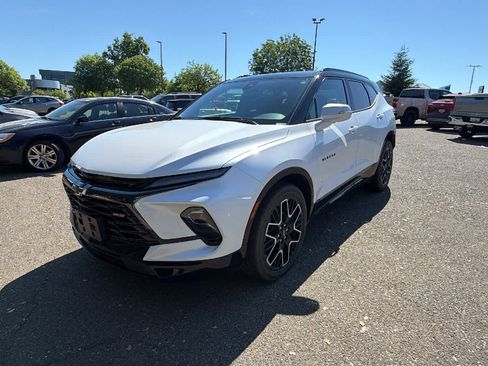 Used 2024 Chevrolet Blazer RS w/ Driver Confidence II Package AWD/4WD image 1