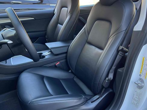 Used 2021 Tesla Model 3 Standard Range Plus image 29