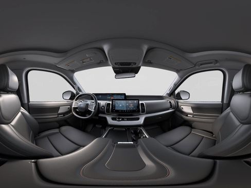 New 2025 Ford Expedition Active image 31