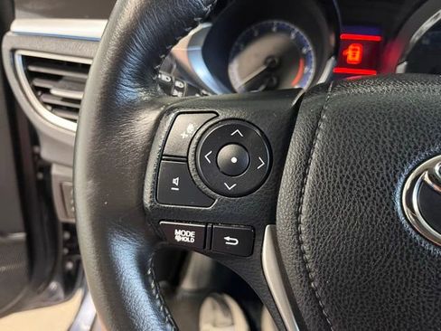 Used 2016 Toyota Corolla S image 25