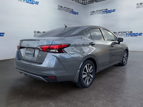 Used 2023 Nissan Versa S w/ S Plus Package image 5