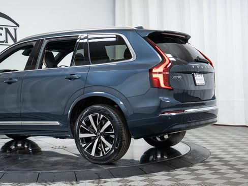 New 2026 Volvo XC90 B6 Core image 30