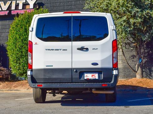 Used 2023 Ford Transit 350 XLT image 10