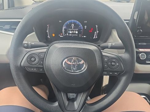 Used 2026 Toyota Corolla LE image 14