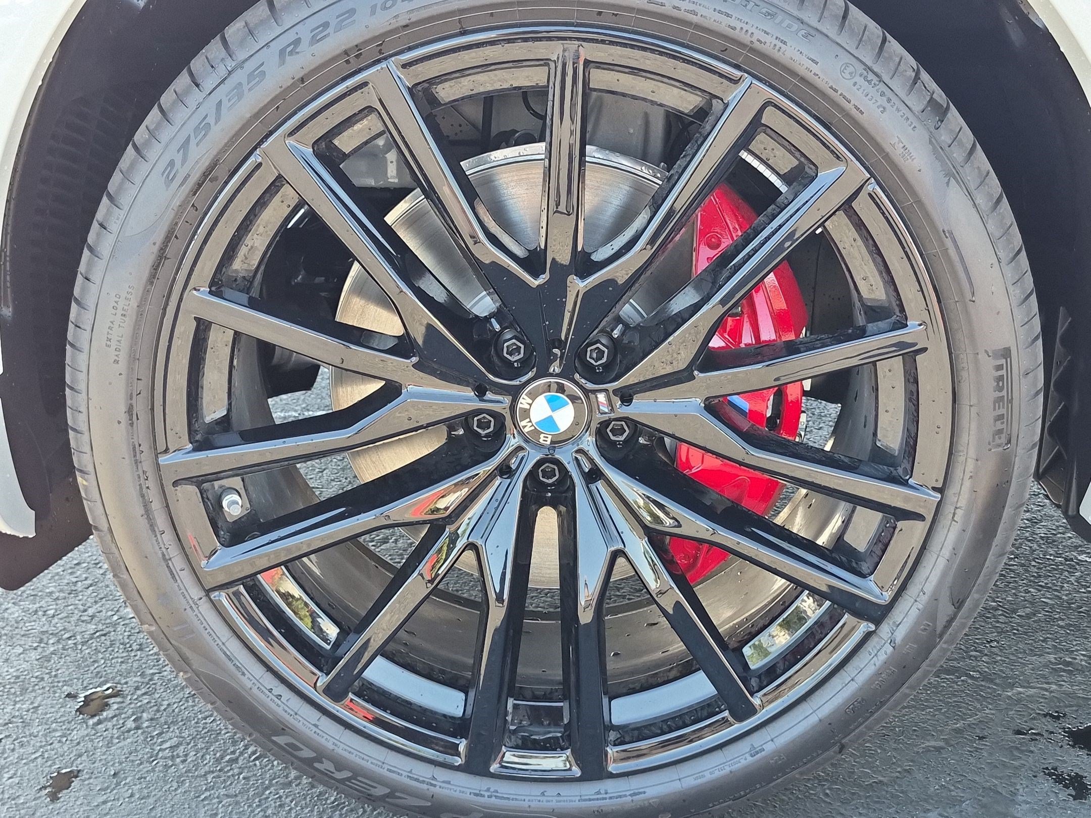 New 2027 BMW X6 xDrive40i w/ Climate Comfort Package AWD/4WD image 13