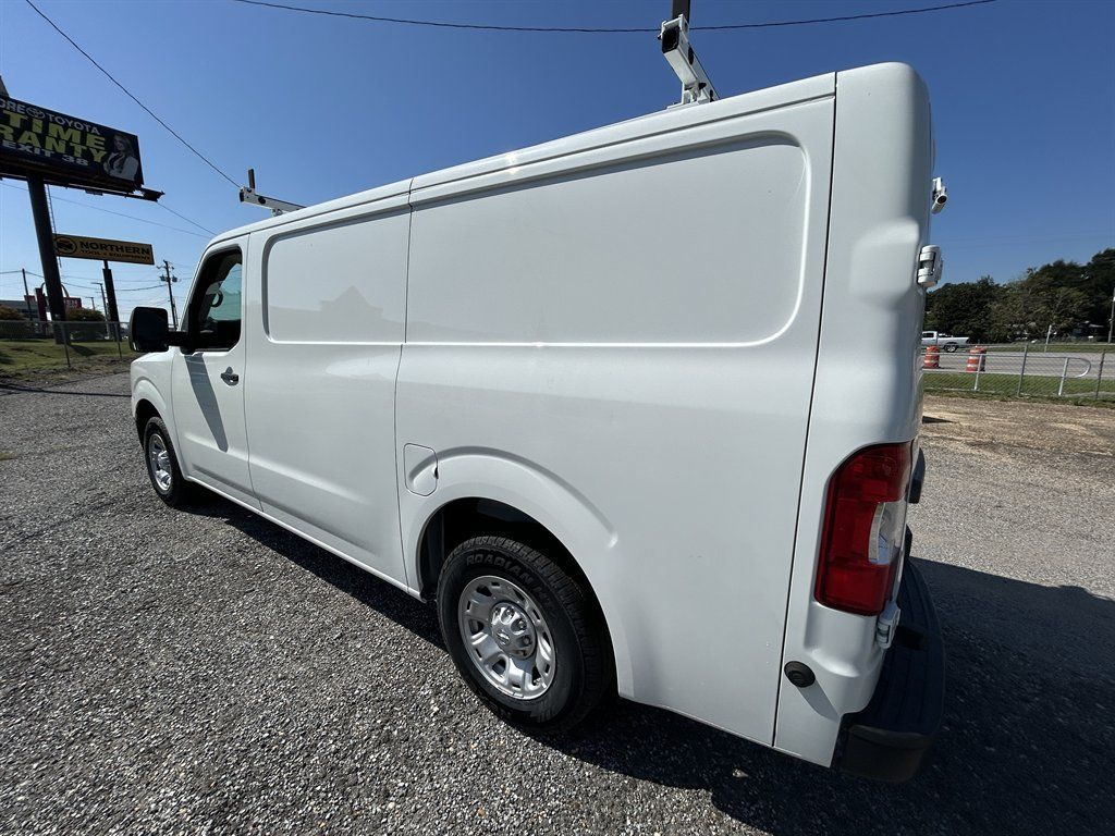 Used 2016 Nissan NV 2500 SV RWD image 7