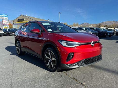 Used 2023 Volkswagen ID.4 Pro S image 2