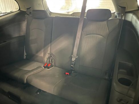 Used 2014 Chevrolet Traverse LT w/ All-Star Edition image 17