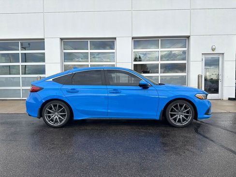 Used 2024 Honda Civic Sport Touring image 3