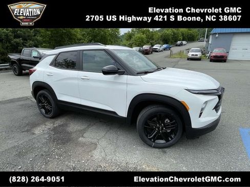 New 2026 Chevrolet TrailBlazer LT w/ Convenience Package AWD/4WD image 1