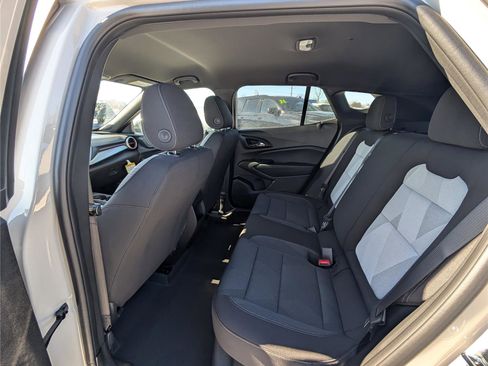 New 2026 Chevrolet Trax RS image 9