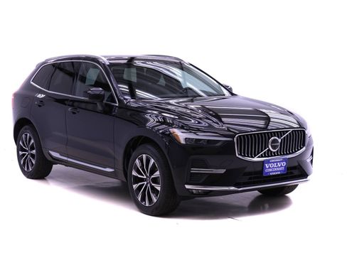 Certified 2023 Volvo XC60 B5 Plus image 3