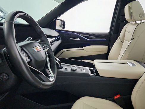 Certified 2024 Cadillac Escalade Sport w/ LPO, ONYX Package AWD/4WD image 17
