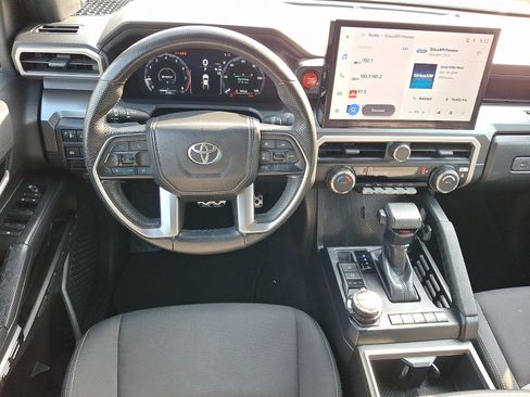Used 2024 Toyota Tacoma TRD Sport AWD/4WD image 12