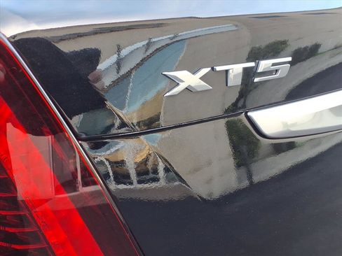 Certified 2023 Cadillac XT5 Premium Luxury image 11